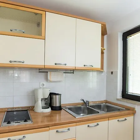 Apartment Alba - 1 Bedroom *